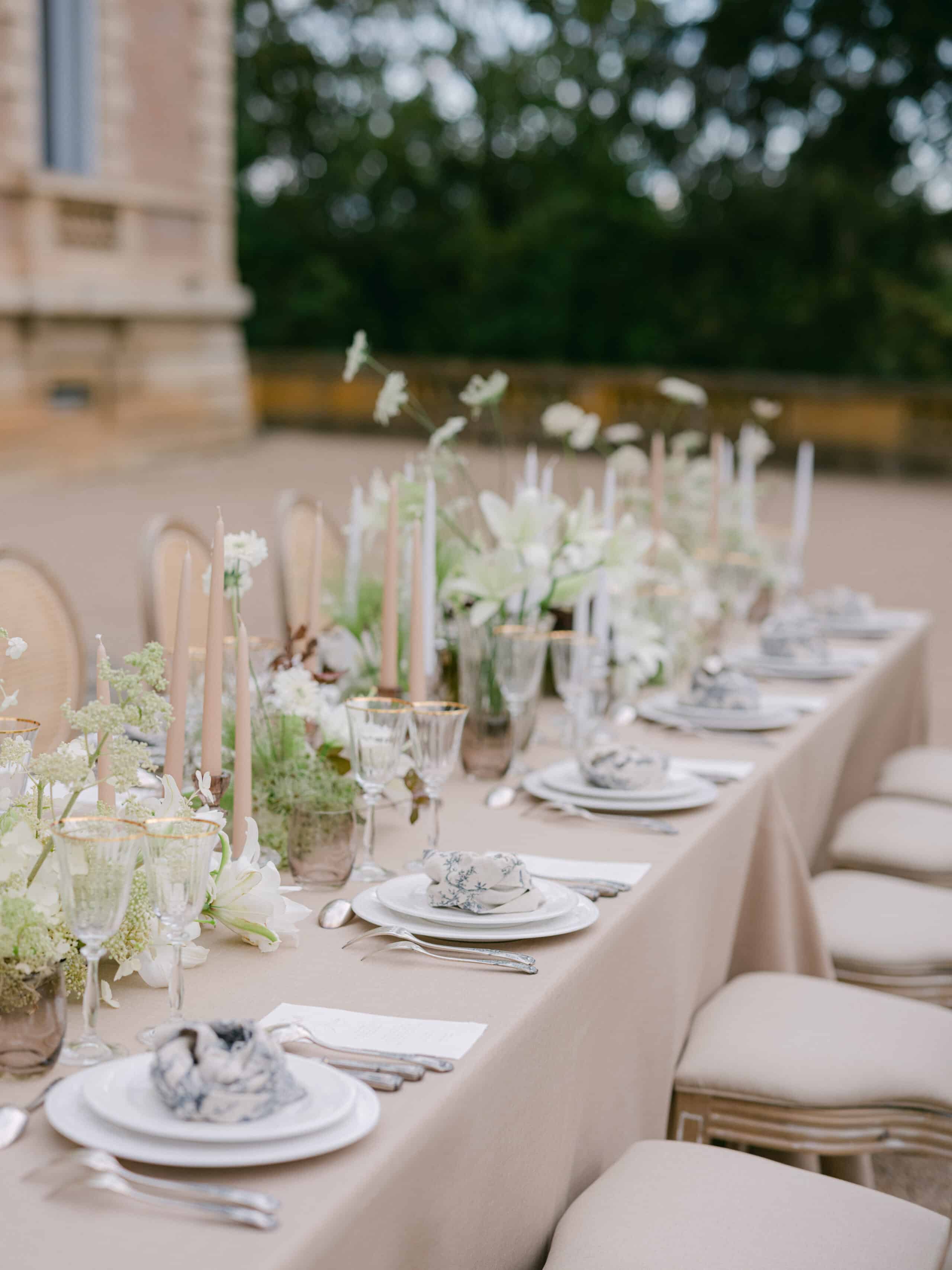 Modern French wedding at Domaine des Halles