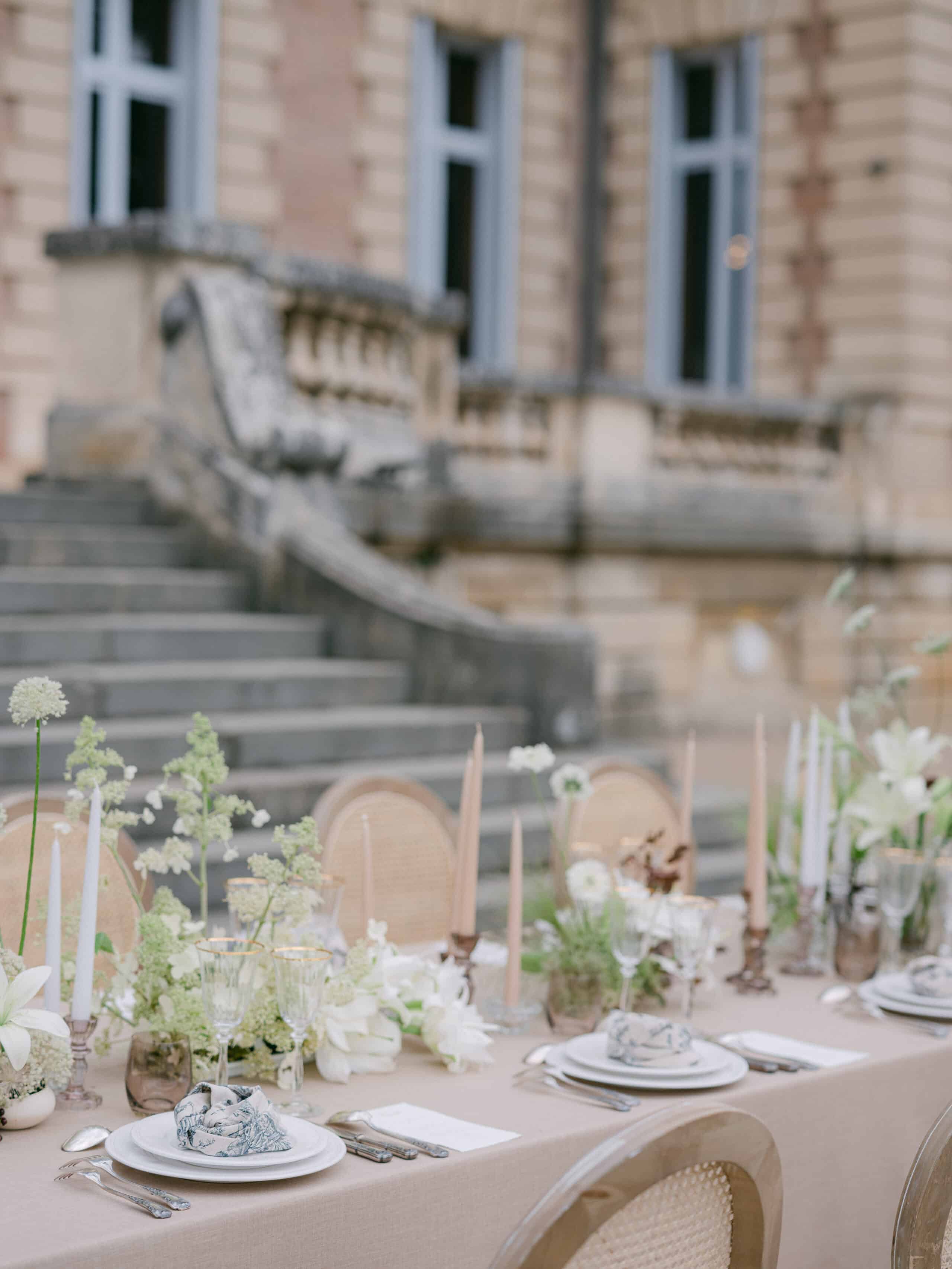 Modern French wedding at Domaine des Halles