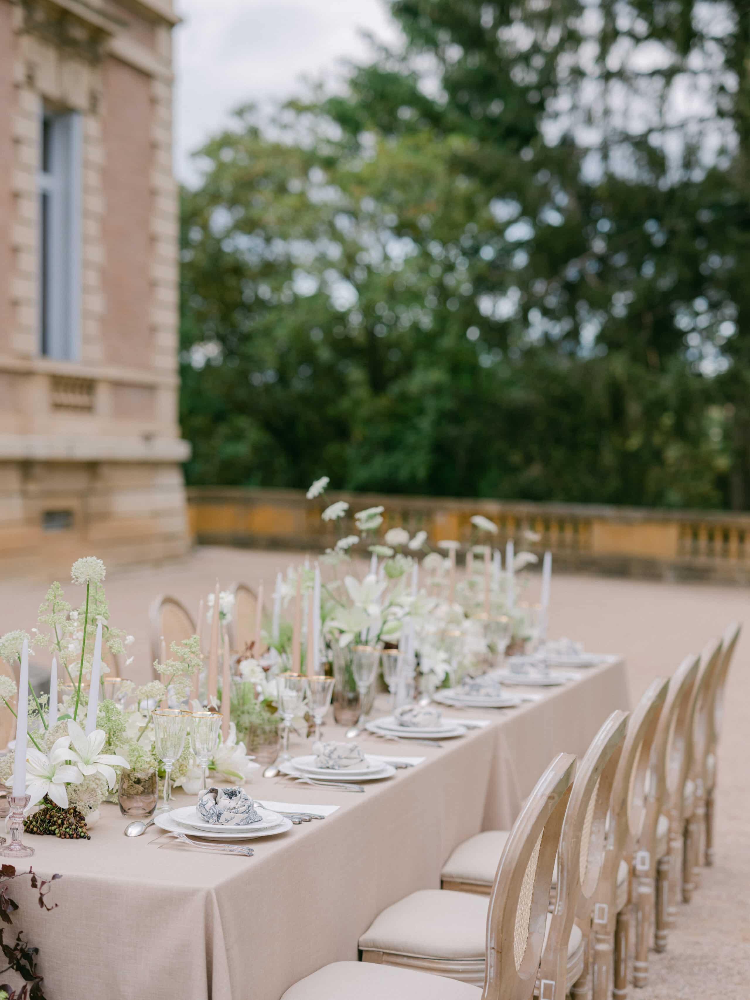 Modern French wedding at Domaine des Halles