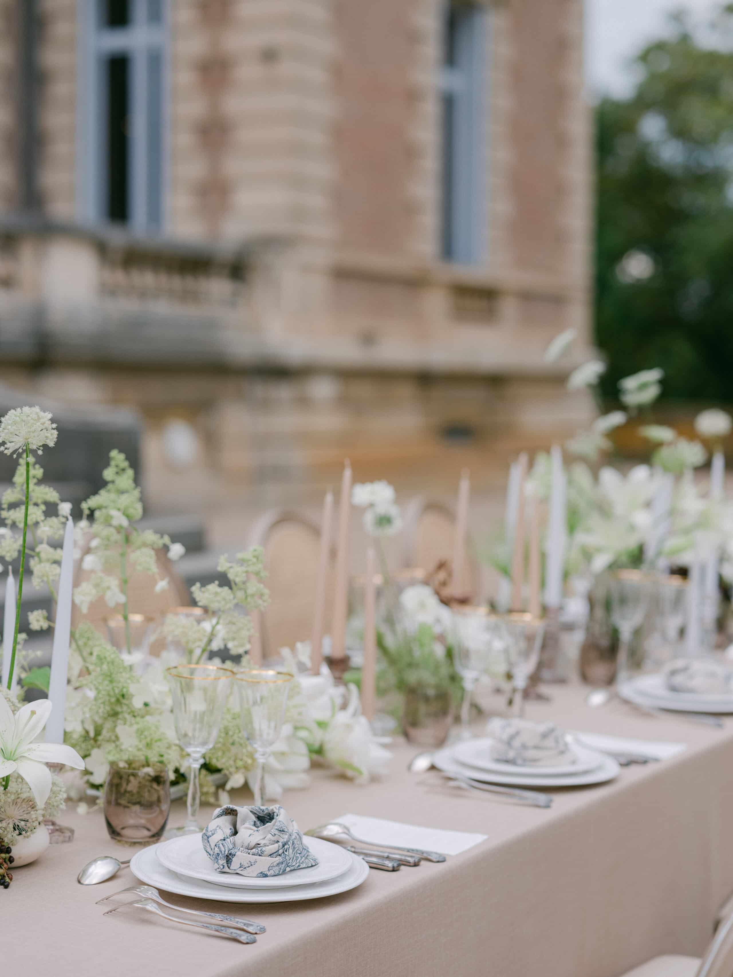 Modern French wedding at Domaine des Halles